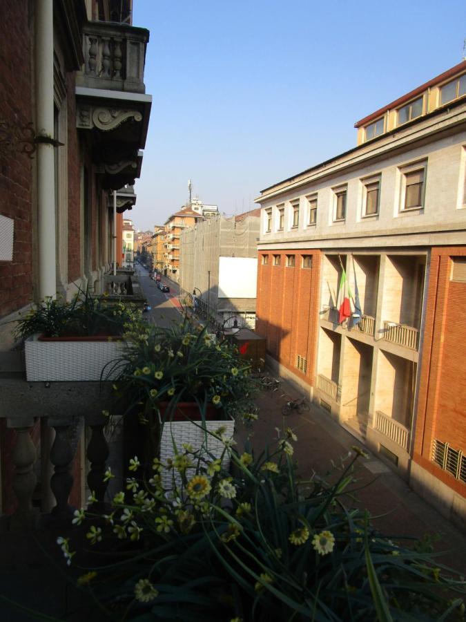 In The Center ,Under The Mole Antonelliana Appartement Turijn Buitenkant foto