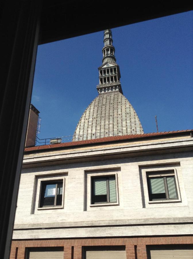 In The Center ,Under The Mole Antonelliana Appartement Turijn Buitenkant foto